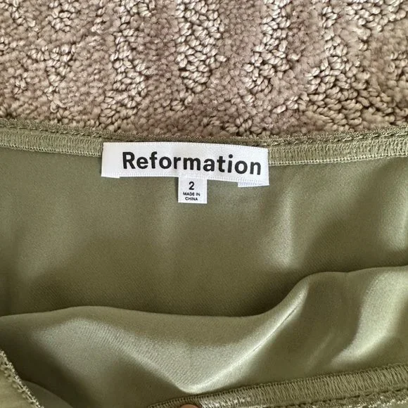 ❌SOLD❌ NWOT Reformation Layla Silk Skirt - Picture 9 of 12